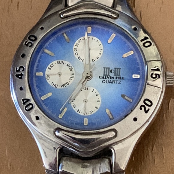 Link Chronograph Watch - Picture 3 of 10